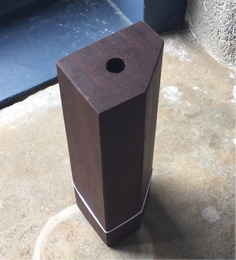 SS2-036 Wood vase