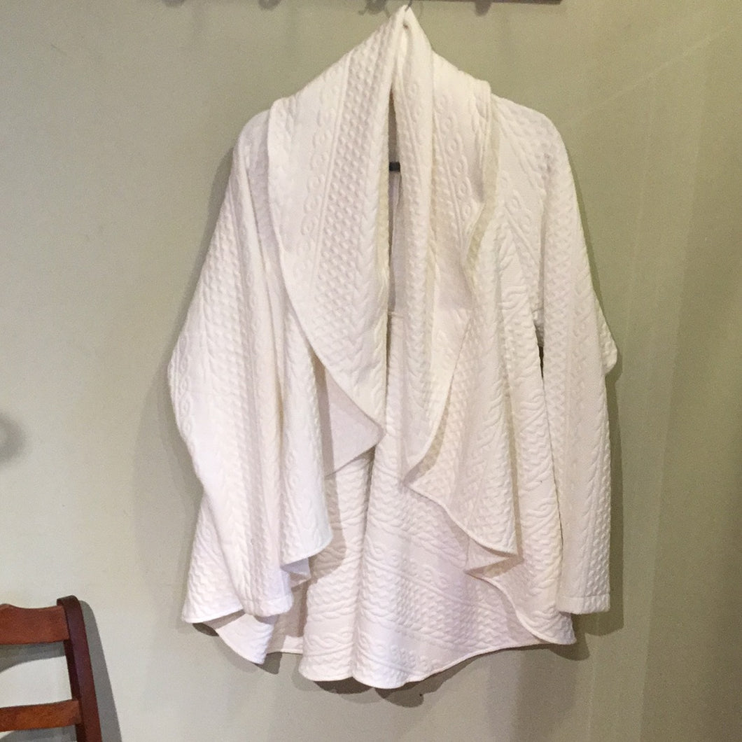 OE1-159 Circle Sweater
