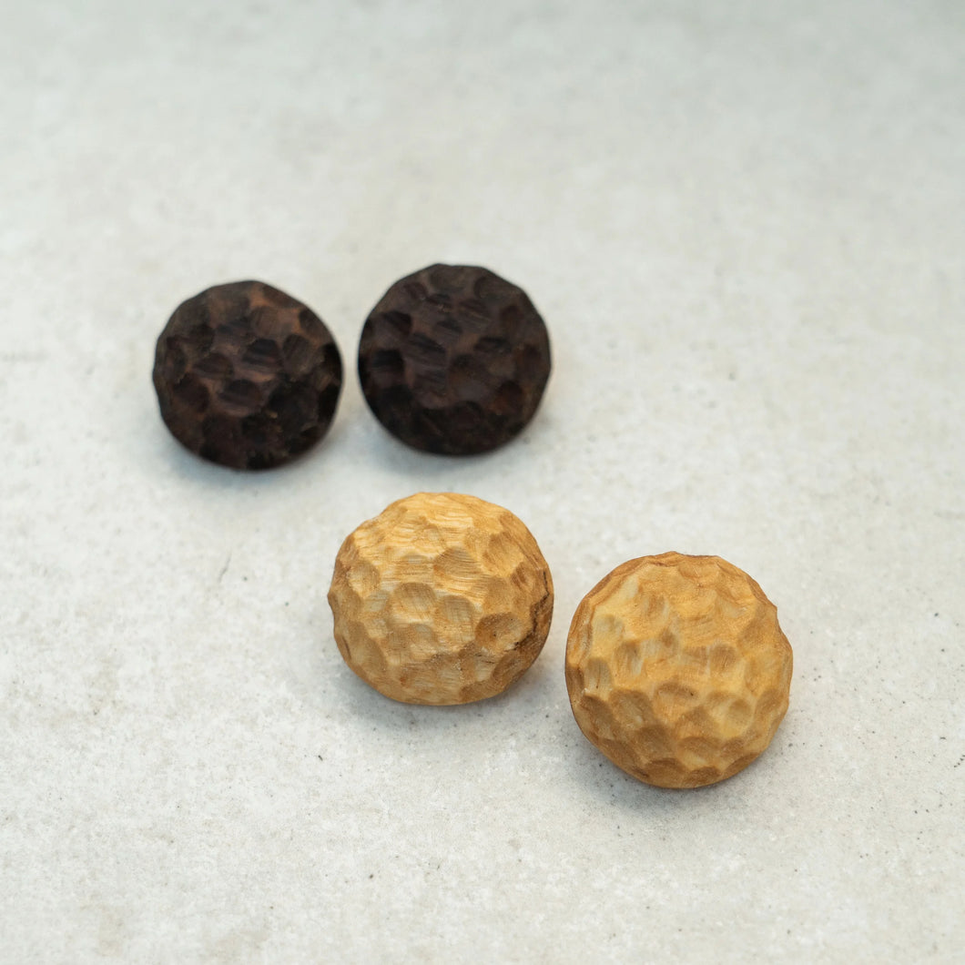 FF2-057 Carved Stud Earrings (Walnut)