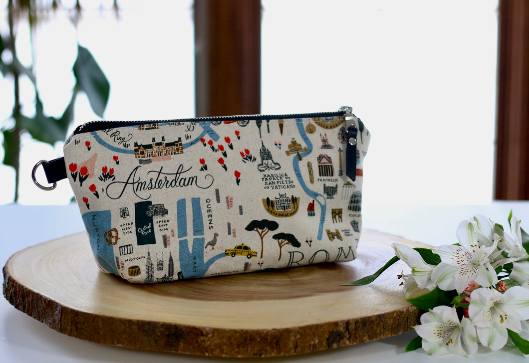 BD1-01-23 Small Canvas Travel Pouch