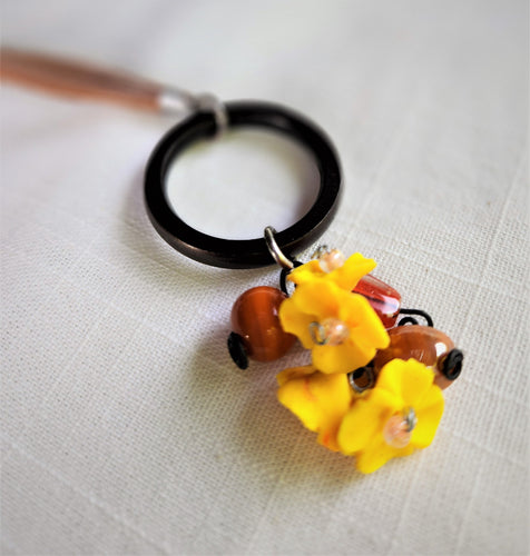 NM2-012  Necklace Polymer Flowers/Glass/ Leather strap