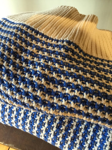 PC1-016 Striped Knit Blanket