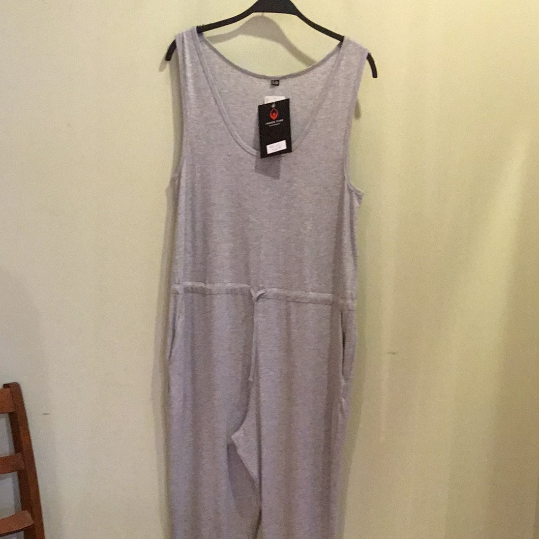 NM1-153 Essential Feels Romper